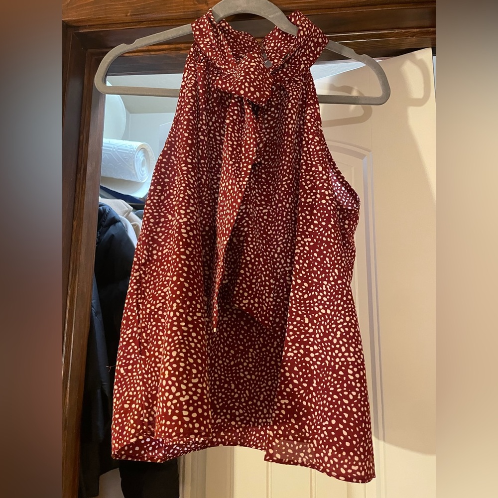 Red blouse - Picture 2 of 5